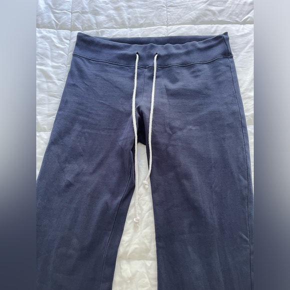 Brandy Melville Flared Jogging - Picture 2 of 2